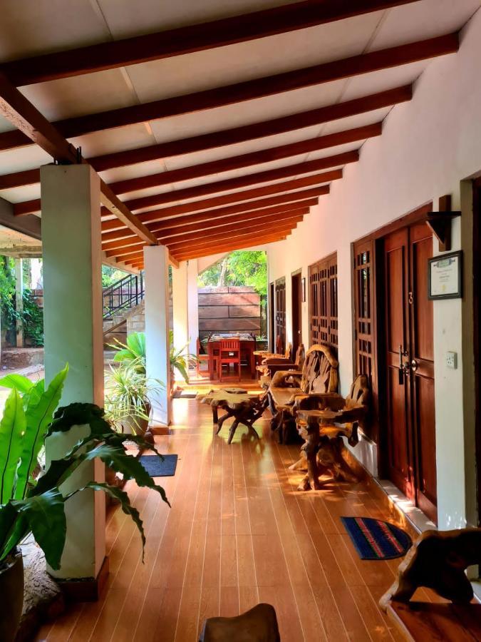 Habarana Dulwan Guest House Dış mekan fotoğraf